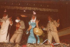 1_1984.-Chotis-2-