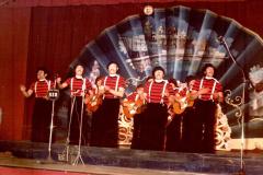 1976.-Los-Apaches-de-Paris