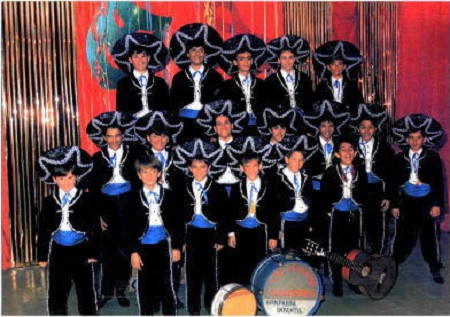 1990.- Pequeños Ruiseñores – Pedro García Garrido
