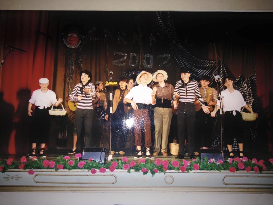 2002.- Ole mi tierra – Pedro García Garrido